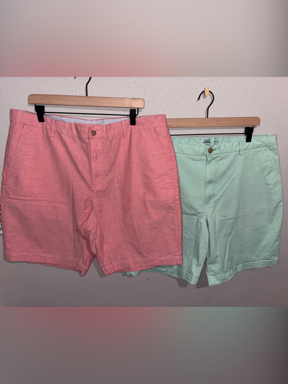 Izod & Chaps - Men’s flat front Shorts bundle (size 38)
